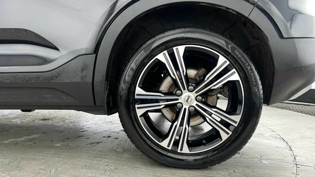 Volvo XC40 Recharge Inscription, T4 Plug-in Hybrid BJ22YDL Black #5