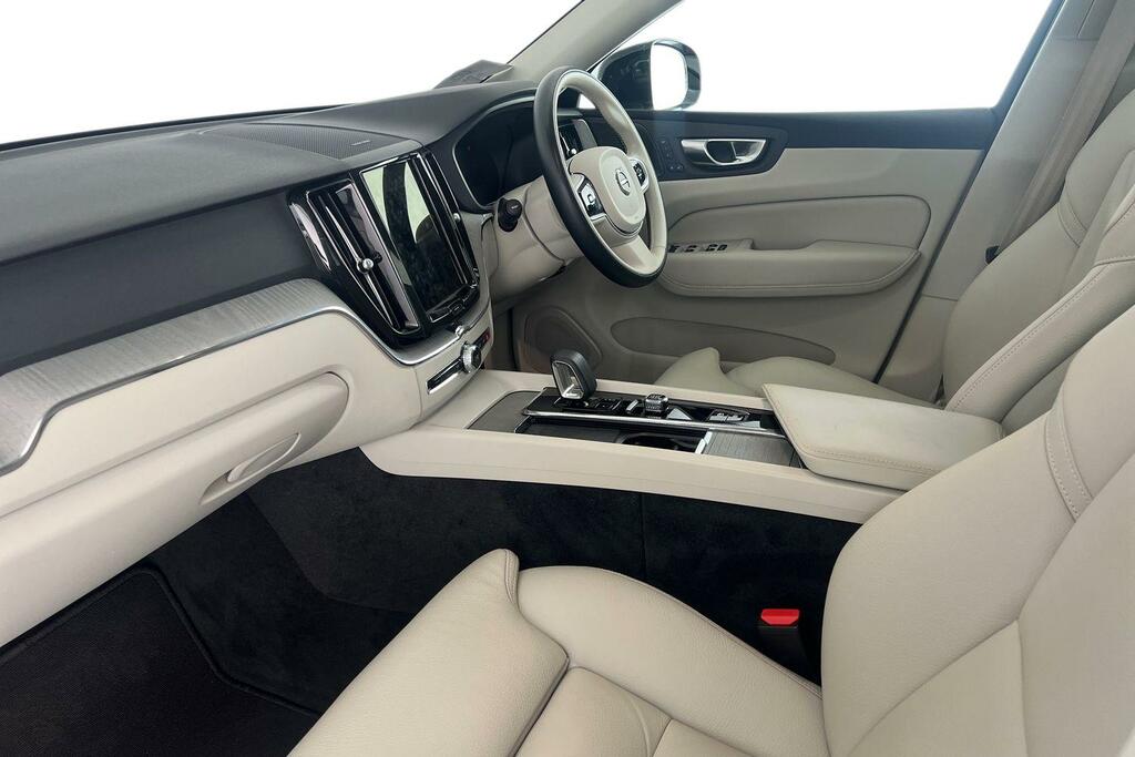 Volvo XC60 2.0 T6 350 Rc Phev Plus Dark Awd Geartronic YR24JXA White #2