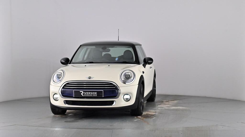 Mini Hatch 1.5 Cooper Silver #46