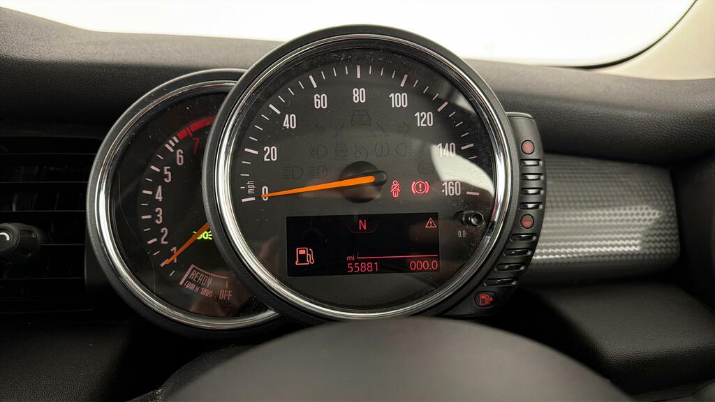 Mini Hatch 1.5 Cooper Silver #16