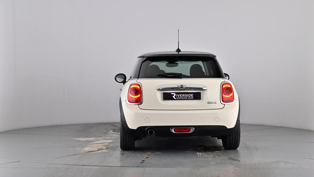 Mini Hatch 1.5 Cooper Silver #63