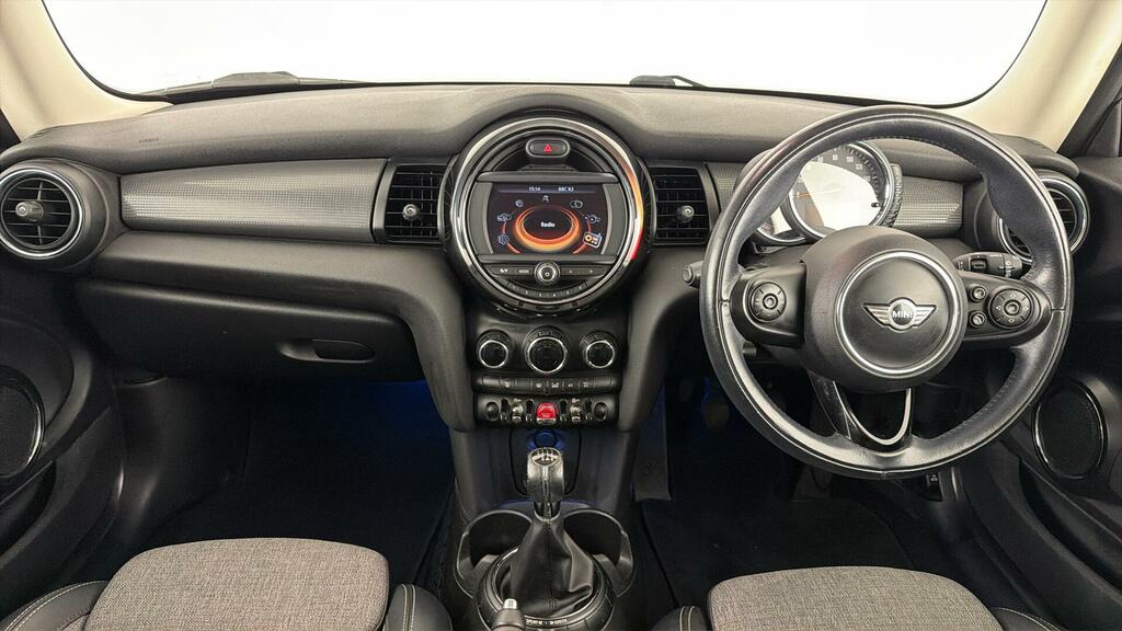 Mini Hatch 1.5 Cooper Silver #9