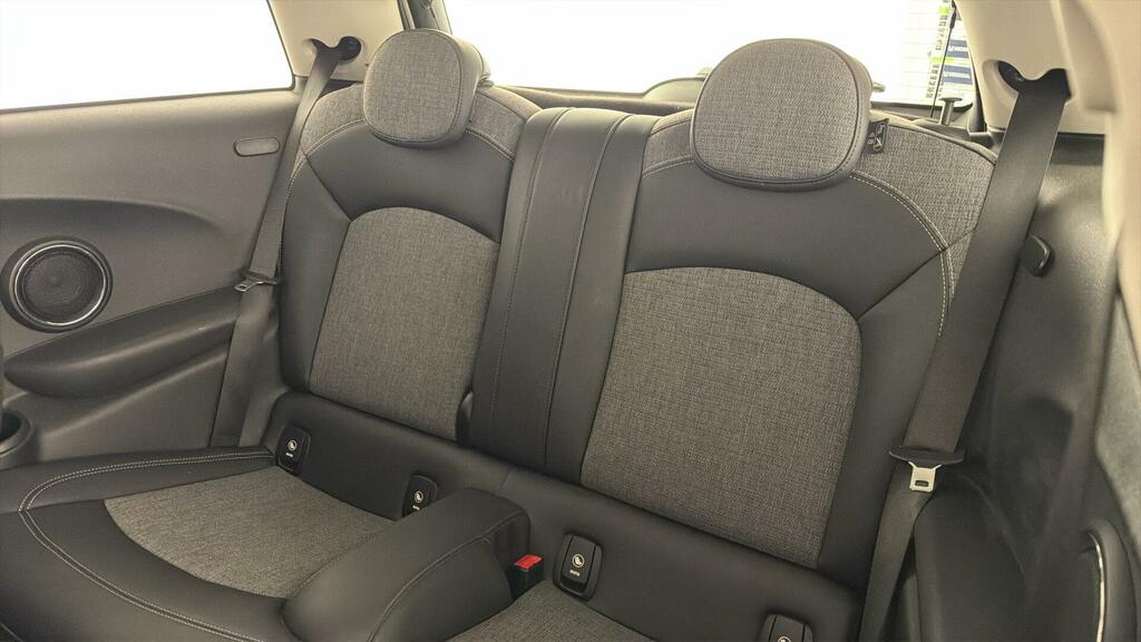 Mini Hatch 1.5 Cooper Silver #11