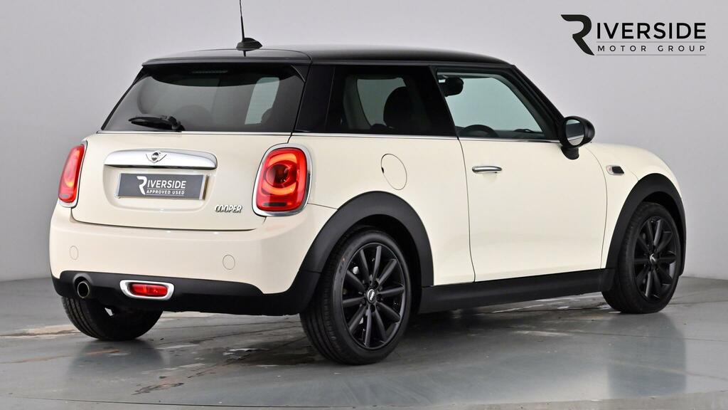 Mini Hatch 1.5 Cooper Silver #7