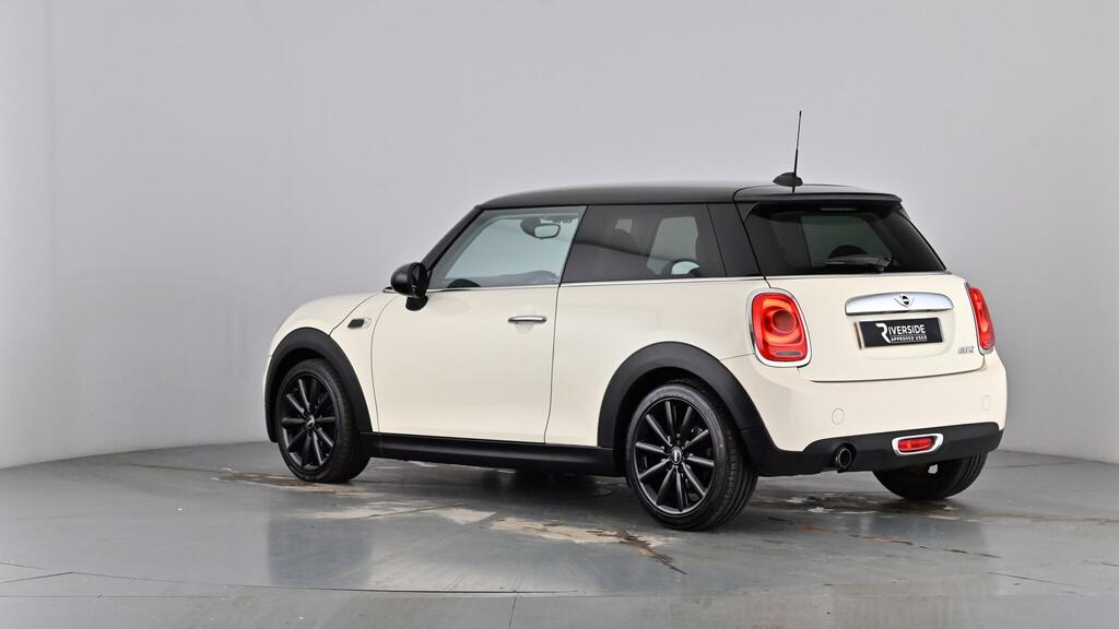 Mini Hatch 1.5 Cooper Silver #59