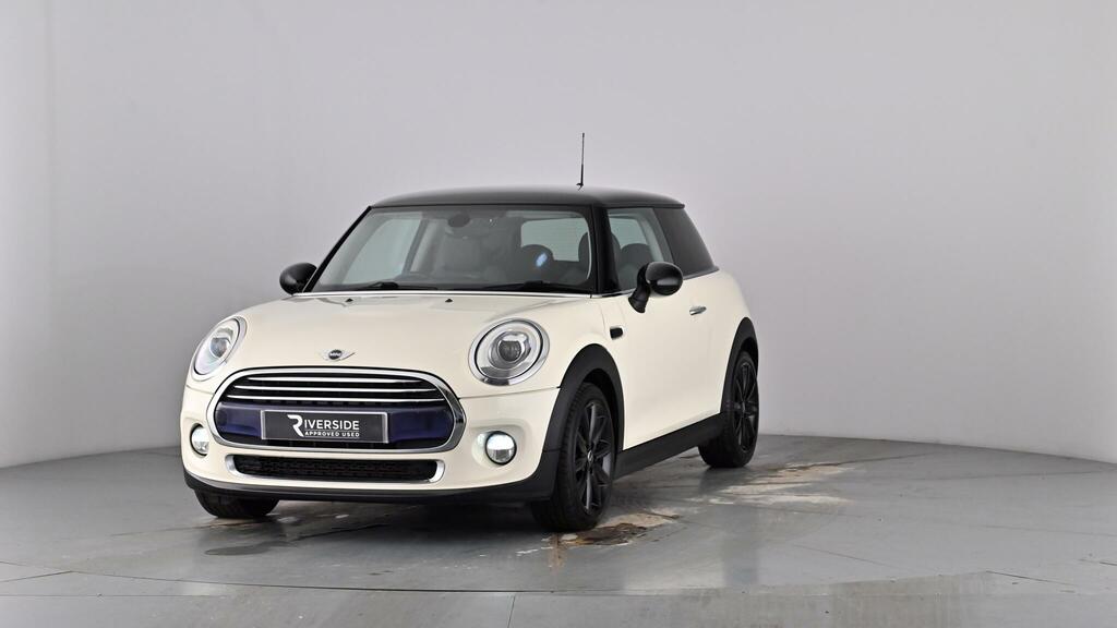 Mini Hatch 1.5 Cooper Silver #47