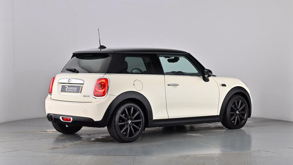 Mini Hatch 1.5 Cooper Silver #68