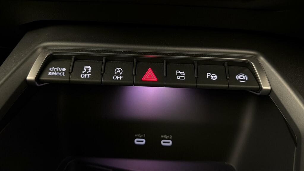 Audi A3 40 Tfsi E S Line S Tronic  #36