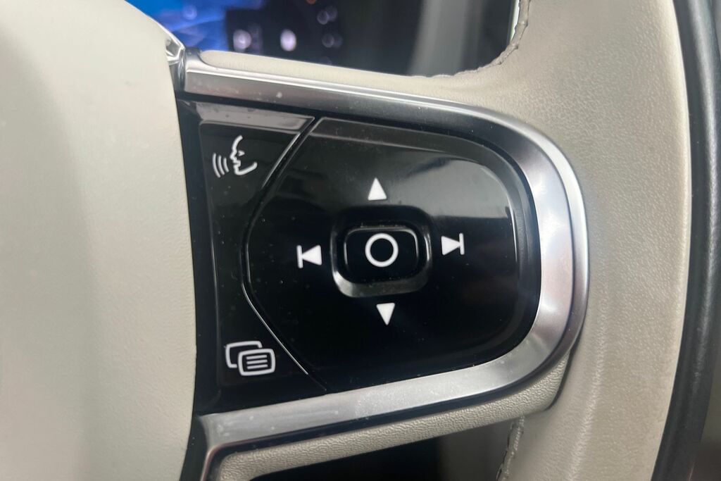 Volvo XC60 T8 Recharge Ultimate Dark Blue #12