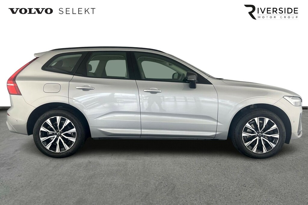 Volvo XC60 2.0 B4d Plus Dark Awd Geartronic Silver #4