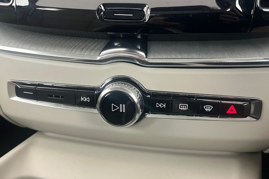 Volvo XC60 T8 Recharge Ultimate Dark Blue #14