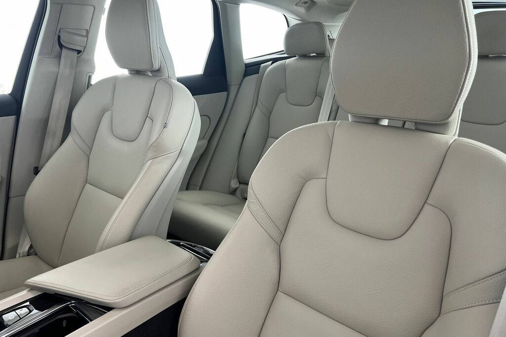 Volvo XC60 T8 Recharge Ultimate Dark Blue #27