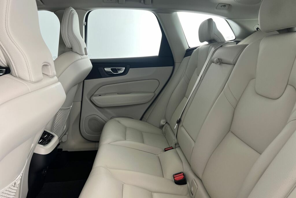 Volvo XC60 T8 Recharge Ultimate Dark Blue #17