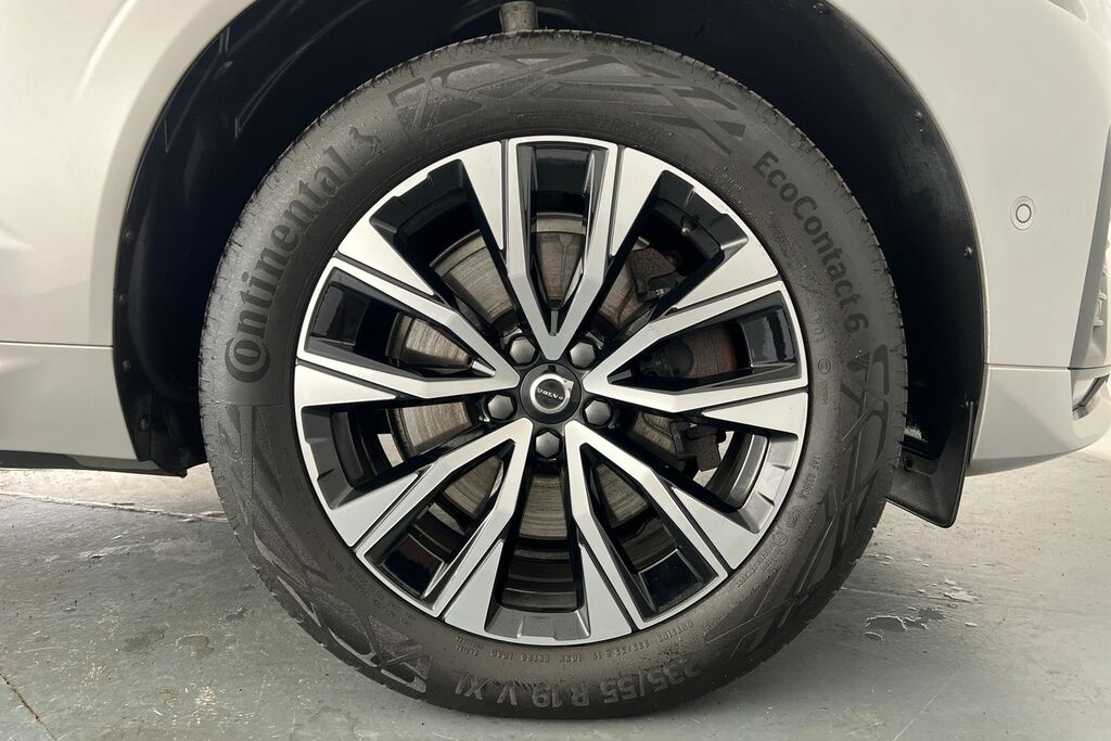 Volvo XC60 2.0 B4d Plus Dark Awd Geartronic Silver #5