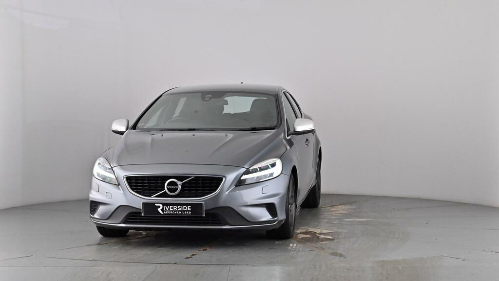Volvo V40 2.0 T2 R-design Hatchback Euro 6 Red #44