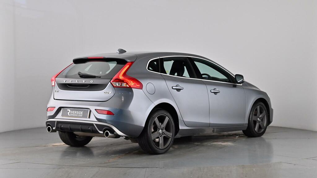 Volvo V40 2.0 T2 R-design Hatchback Euro 6 Red #65