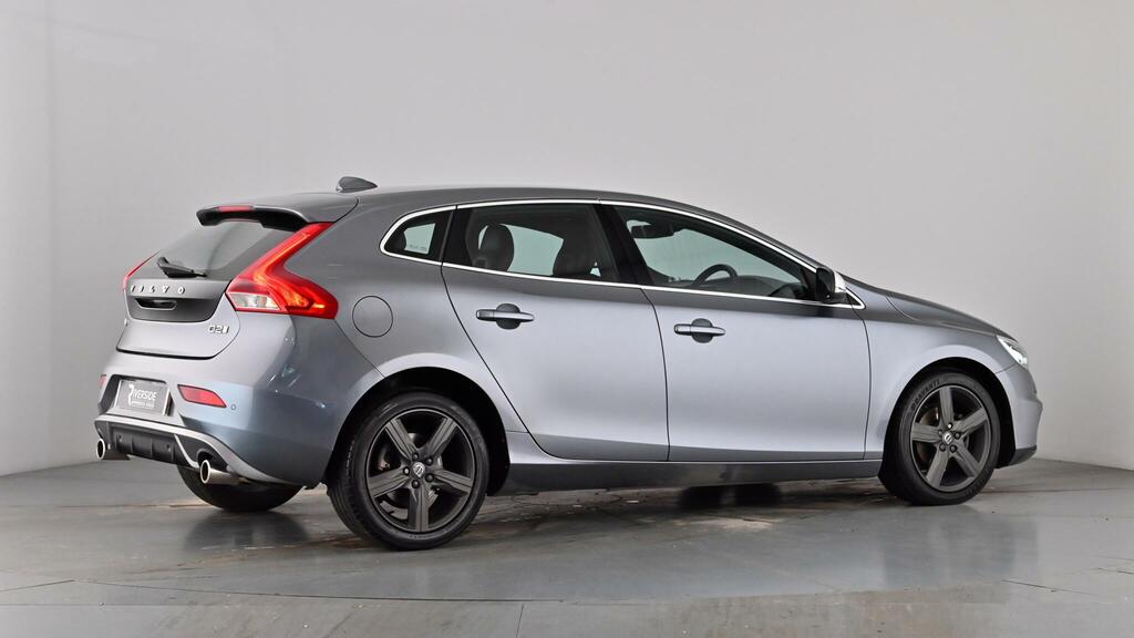 Volvo V40 2.0 T2 R-design Hatchback Euro 6 Red #67