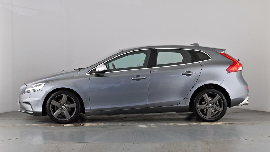 Volvo V40 2.0 T2 R-design Hatchback Euro 6 Red #52