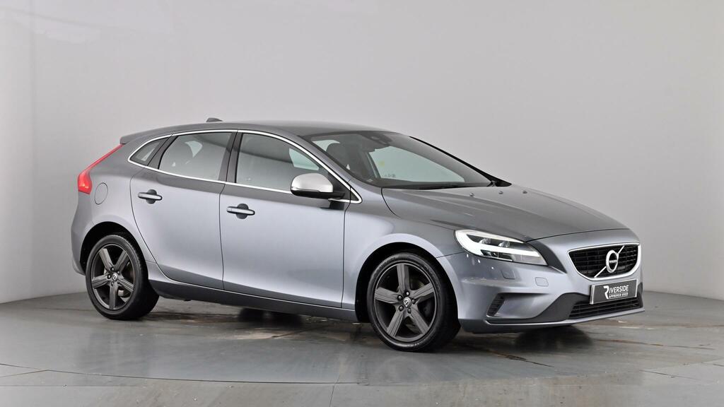 Volvo V40 2.0 T2 R-design Hatchback Euro 6 Red #74