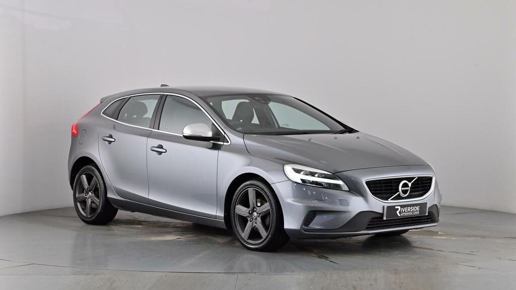 Volvo V40 2.0 T2 R-design Hatchback Euro 6 Red #39