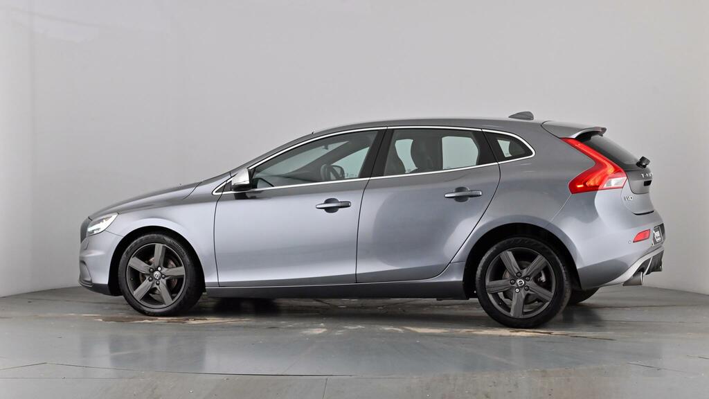Volvo V40 2.0 T2 R-design Hatchback Euro 6 Red #54