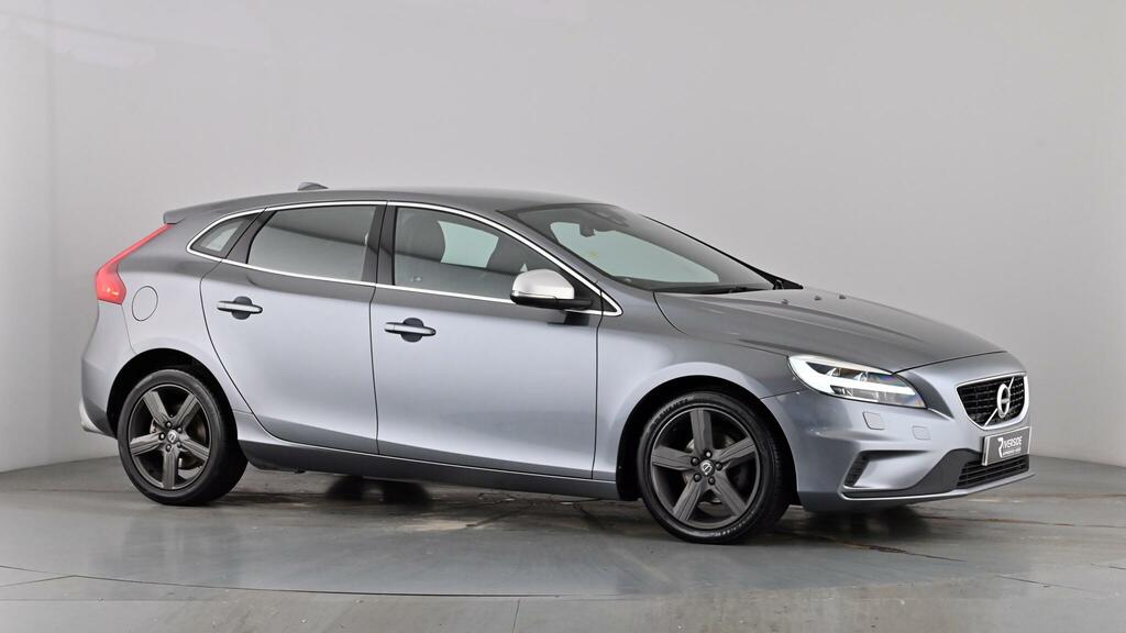 Volvo V40 2.0 T2 R-design Hatchback Euro 6 Red #73