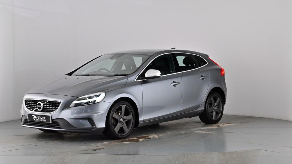Volvo V40 2.0 T2 R-design Hatchback Euro 6 Red #47