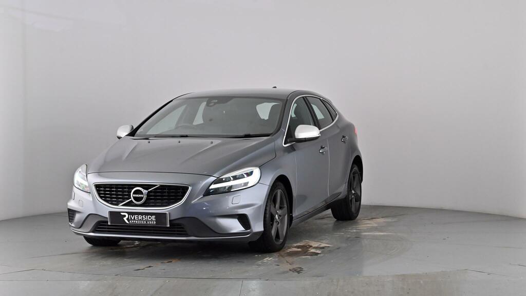 Volvo V40 2.0 T2 R-design Hatchback Euro 6 Red #45