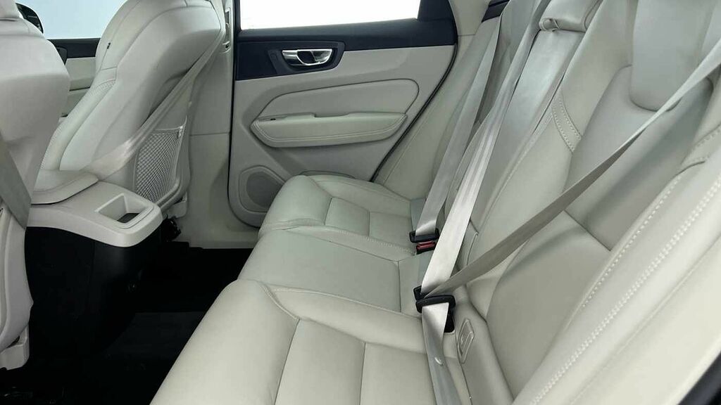 Volvo XC60 Inscription, B4 Awd Mild Hybrid Black #4