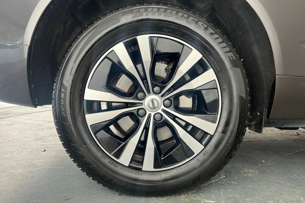 Volvo XC60 Xc60 2.0 B4d Momentum Awd Geartronic Red #24