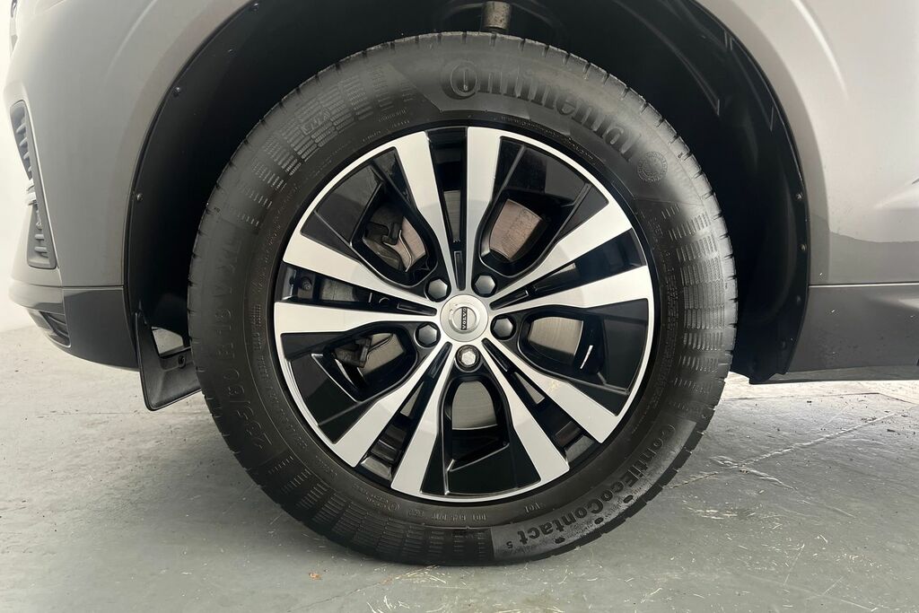 Volvo XC60 Xc60 2.0 B4d Momentum Awd Geartronic Red #26