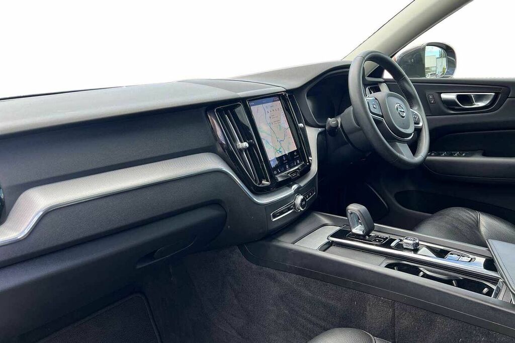 Volvo XC60 Recharge Core, T6 Awd Plug-in Hybrid, Bright Priv YG72WWK Grey #3