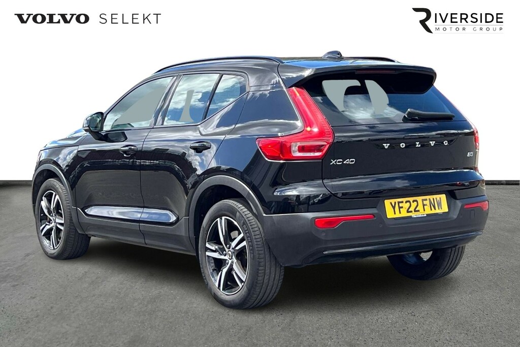 Volvo XC40 Plus, B3 Mild Hybrid, Dark YF22FNW Black #3