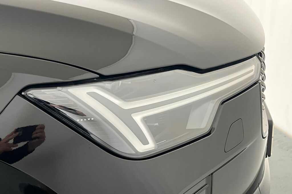 Volvo XC90 Plus Black #36