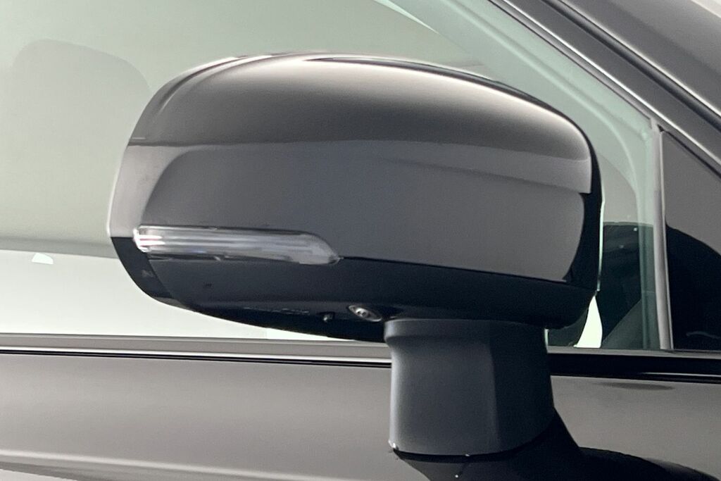 Volvo XC90 Plus Black #38