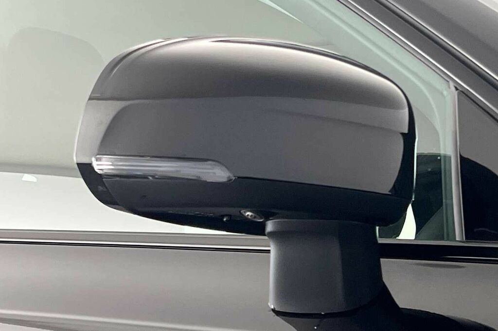 Volvo XC90 Plus Black #37