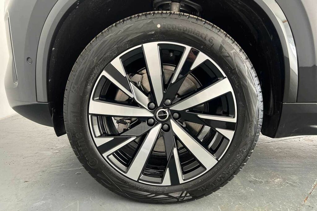 Volvo XC90 Plus Black #53