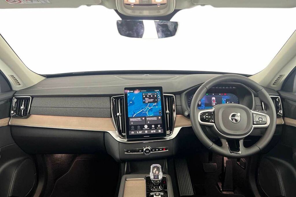 Volvo XC90 Plus Black #11