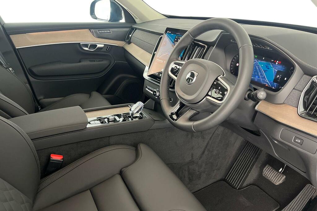 Volvo XC90 Plus Black #20
