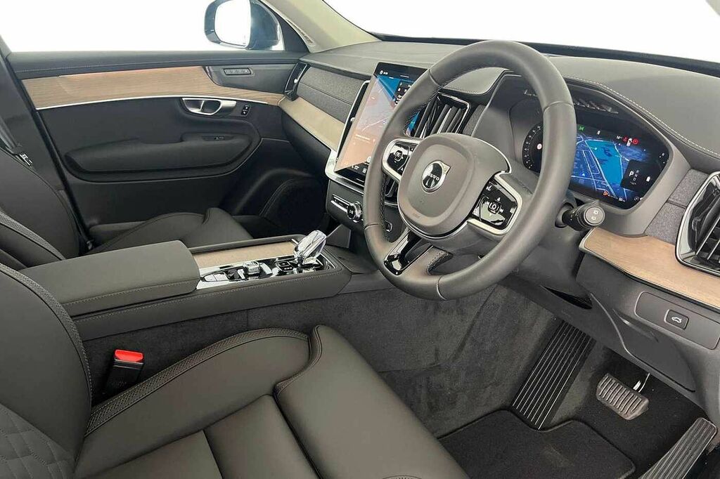Volvo XC90 Plus Black #19