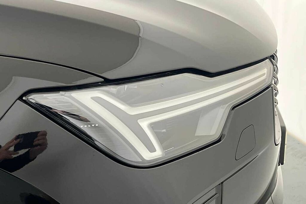 Volvo XC90 Plus Black #35