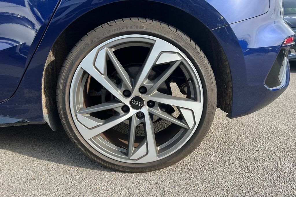Audi A3 1.5 Tfsi 35 Black Edition Sportback S Tronic Euro SJ73KNL Blue #5