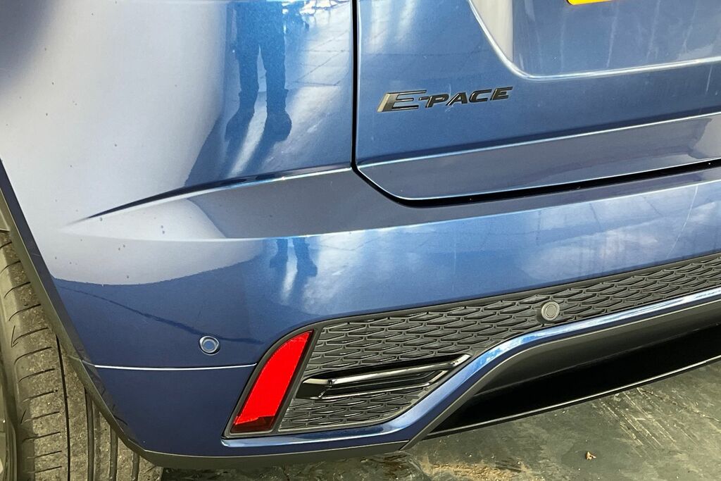 Jaguar E-Pace 2.0 D200 R-dynamic Black Blue #21