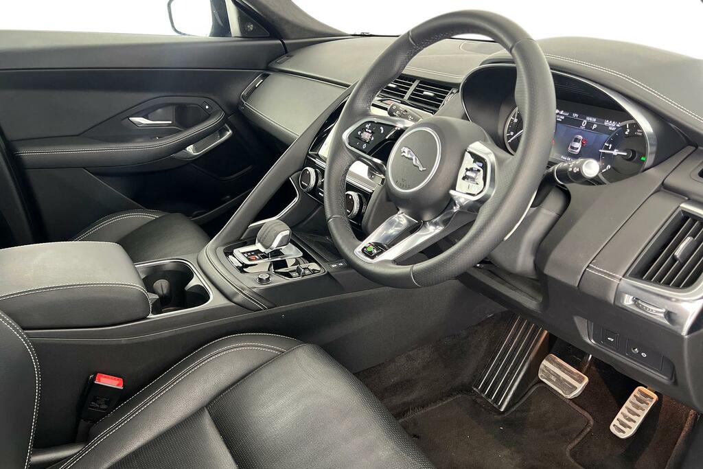 Jaguar E-Pace 2.0 D200 R-dynamic Black Blue #10