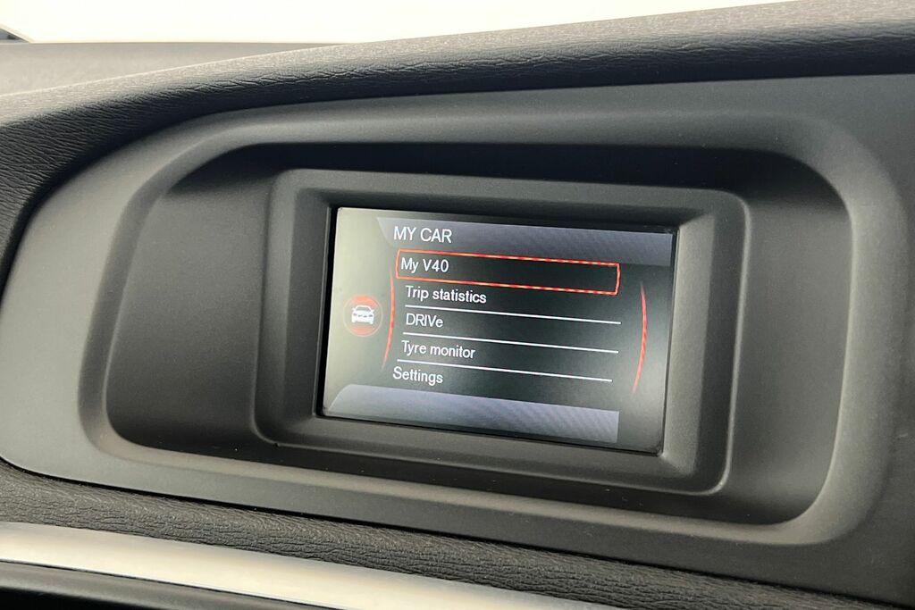Volvo V40 Es Silver #32