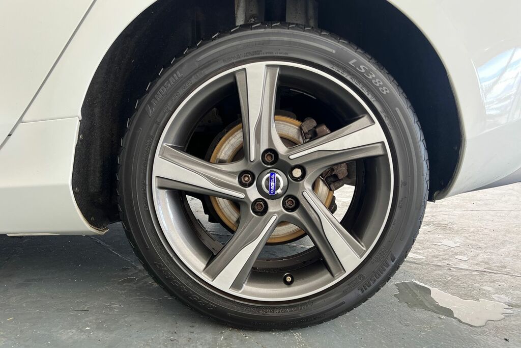 Volvo V40 Es Silver #47
