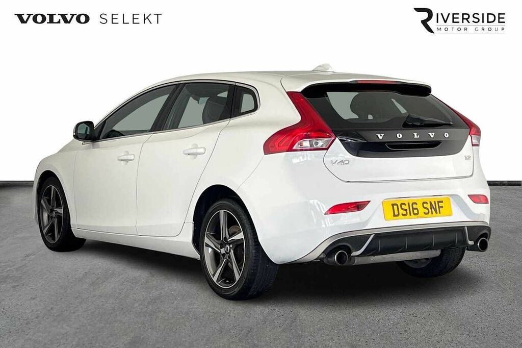Volvo V40 T2 122 R Design White #6