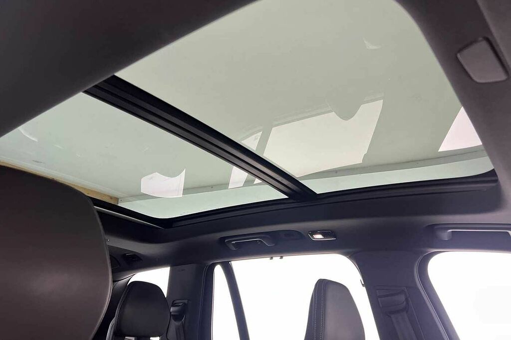 Volvo XC90 Plus Black #31