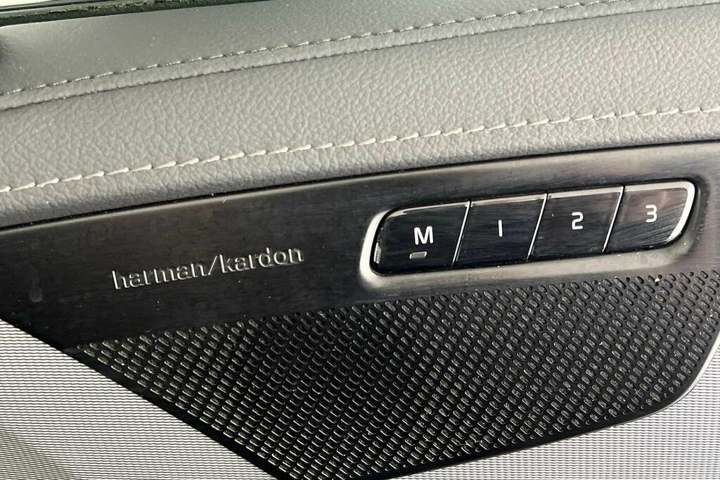 Volvo XC90 Plus Black #29