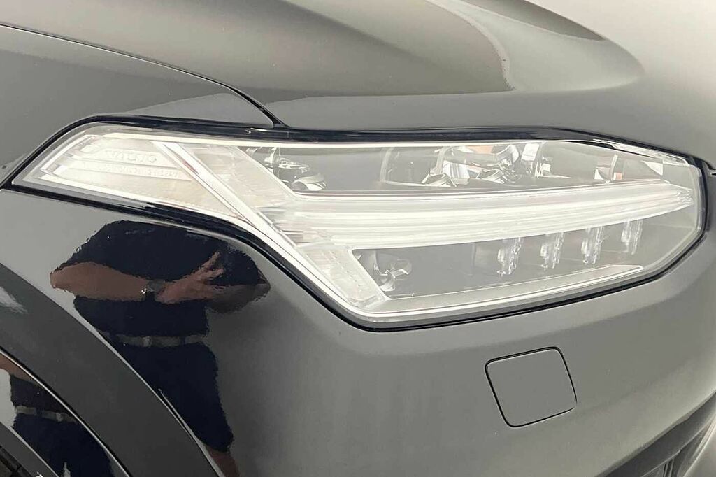 Volvo XC90 Plus Black #18
